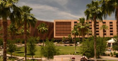 The Grand Canyon University's Guide to Admissions, Campus Life, Online Programs, and Career Outcomes