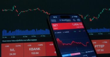 How to Invest in Shares as a Student in South Africa (2026 Guide)